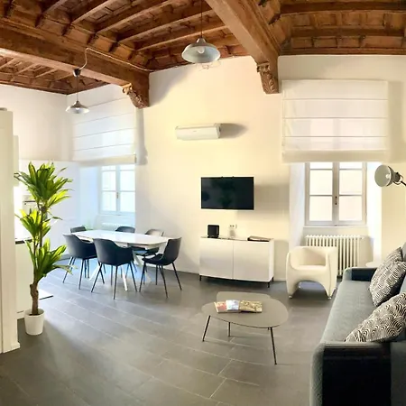 La Dama Finestra In Centro Apartment Como