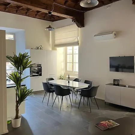 Appartement La Dama Finestra In Centro